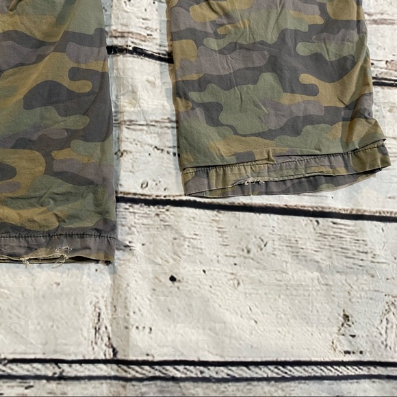Lined, Old Navy, Camo Pants w inner lining, size 2 SO WARM! GREAT4 this weather - Picture 6 of 12